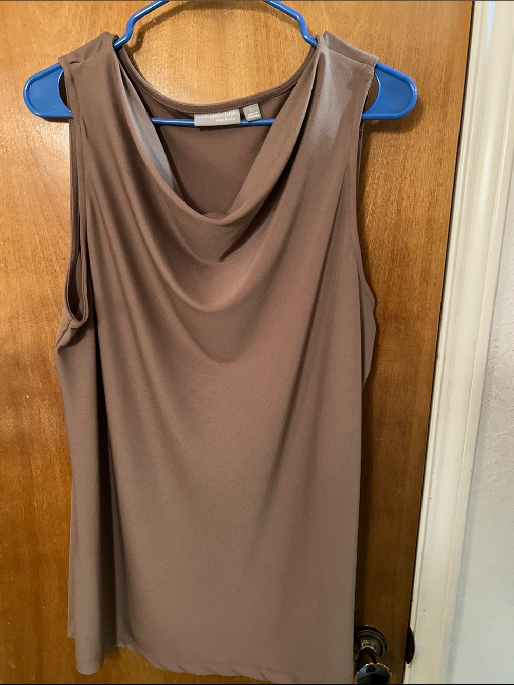 Sleeveless taupe blouse. Like new. Large